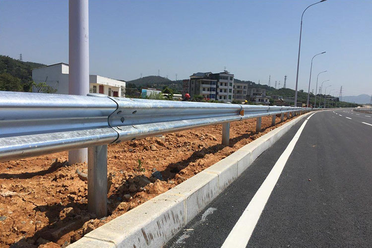 农村公路波形草莓视频深夜.jpg